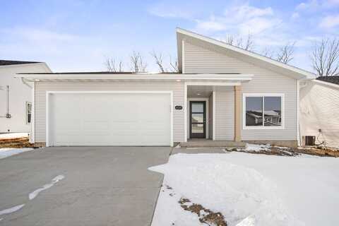 4310 Grover Woods Lane, Des Moines, IA 50317