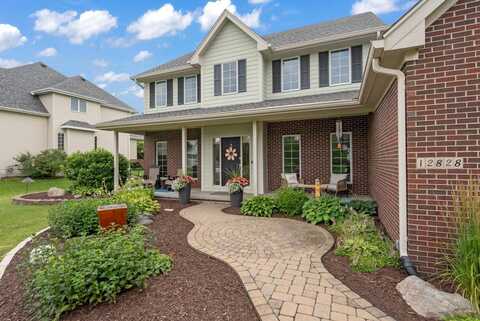 12828 Timberline Drive, Urbandale, IA 50323