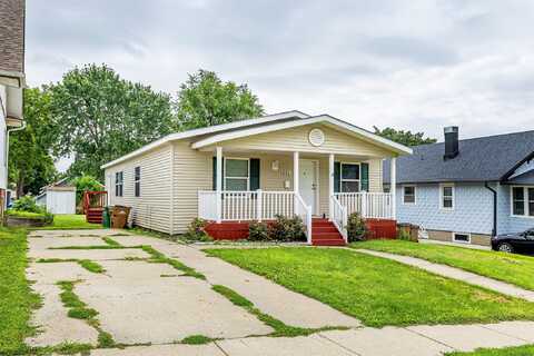 641 8th Street, West Des Moines, IA 50265