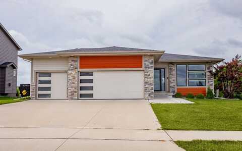 625 Meadow Road, Adel, IA 50003