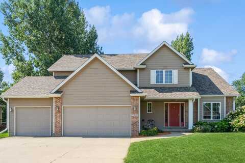 7322 Oakwood Drive, Urbandale, IA 50322