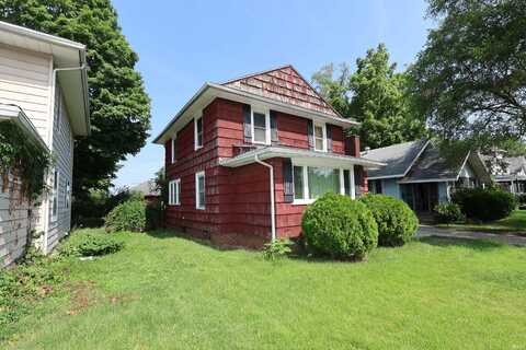 1221 Diamond Avenue, South Bend, IN 46628