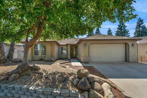 7233 Thorne Avenue N, Fresno, CA 93650