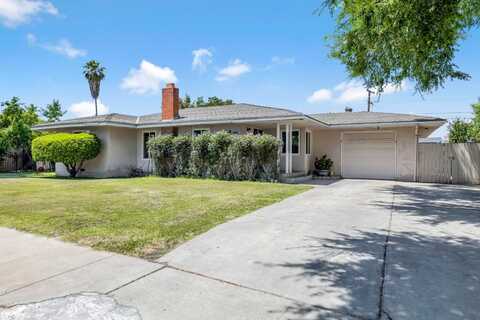 3221 Harvard Avenue E, Fresno, CA 93703