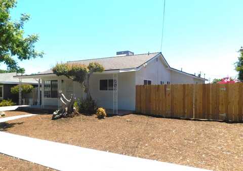 4774 Hammond Avenue E, Fresno, CA 93703