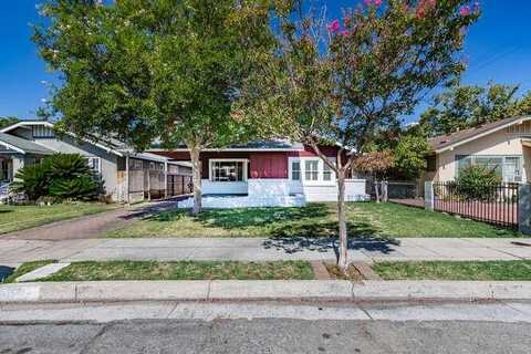 1571 Wilson Avenue N, Fresno, CA 93728