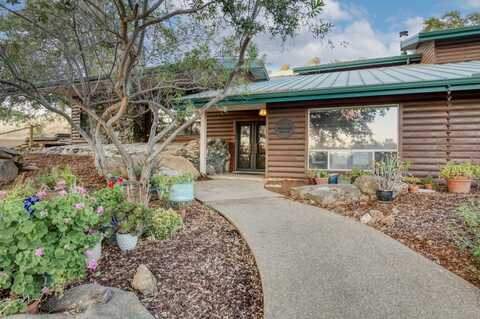 18155 Tollhouse Road, Clovis, CA 93619