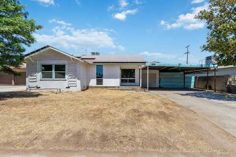 1534 Lansing Way W, Fresno, CA 93705
