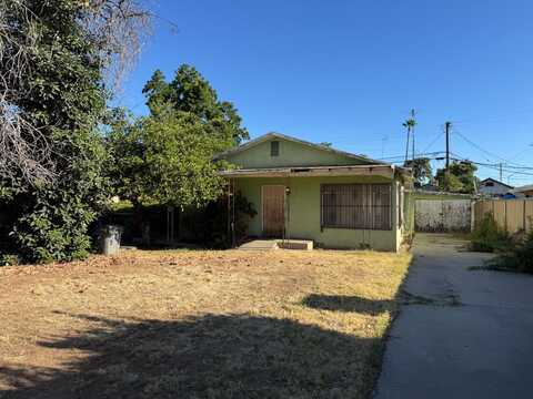 4793 Montecito Avenue E, Fresno, CA 93702