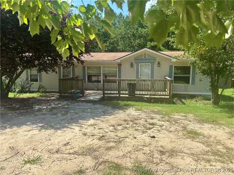 899 Southfork Road, Parkton, NC 28371
