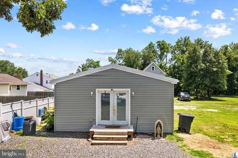 25 1ST AVENUE, GLENDORA, NJ 08029