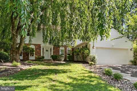 812 GREEN RIDGE CIRCLE, LANGHORNE, PA 19047