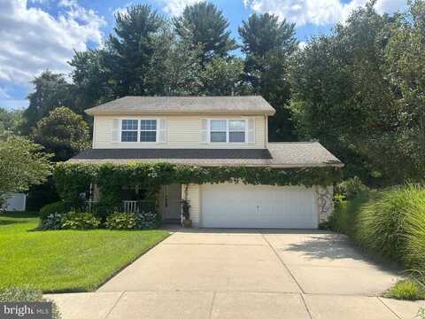 825 FORDHAM PLACE, GLASSBORO, NJ 08028