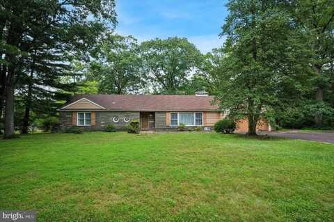 240 DRESHERTOWN ROAD, FORT WASHINGTON, PA 19034