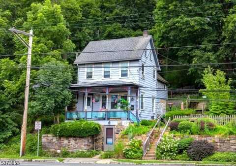 132 S Main St, Lambertville, NJ 08530