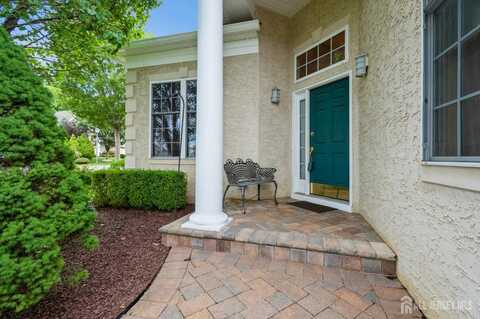 1 Tamarack Road, Monroe, NJ 08831