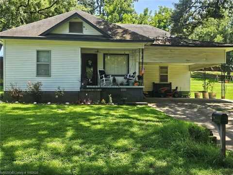 412 Wahl ST, Paris, AR 72855