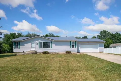 1935 N Vicky Lane, Warsaw, IN 46582