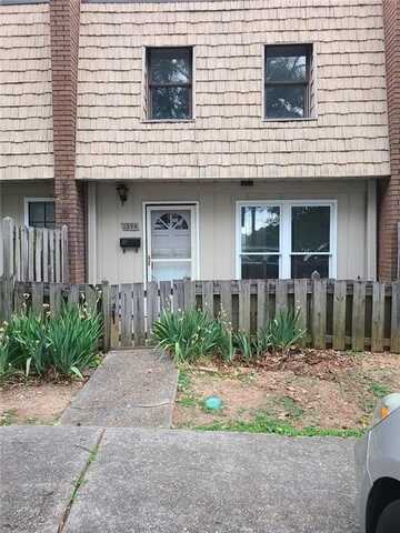 1394 Wood Circle S, Morrow, GA 30260