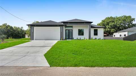 2811 50th Street SW, Lehigh Acres, FL 33976