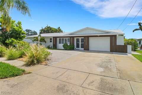 4625 Forest Glen Drive, North Fort Myers, FL 33903