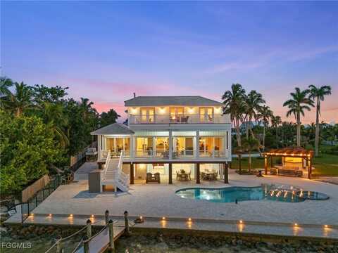 7660 Bocilla Lane, Bokeelia, FL 33922