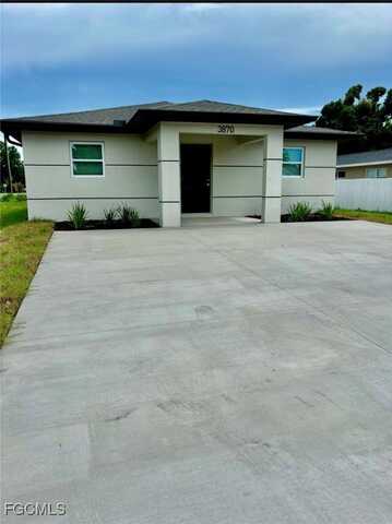 3870 Washington Avenue, Fort Myers, FL 33916