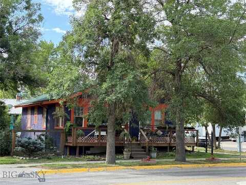 523 W Park Street W, Livingston, MT 59047