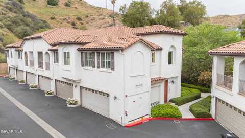 27951 Avalon Drive, Santa Clarita, CA 91351