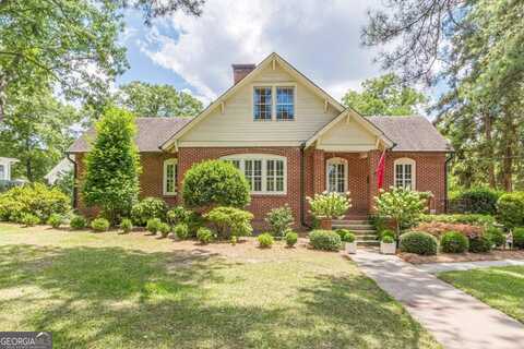 1878 Cambridge, College Park, GA 30337