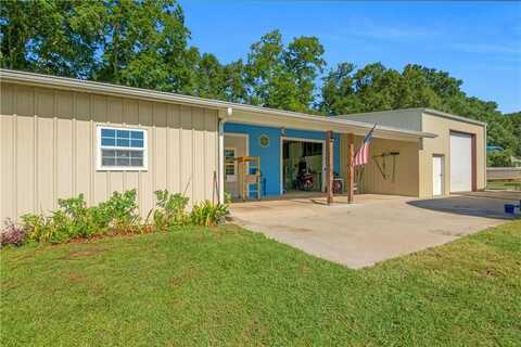 3202 Wards Church Road, Blackshear, GA 31516