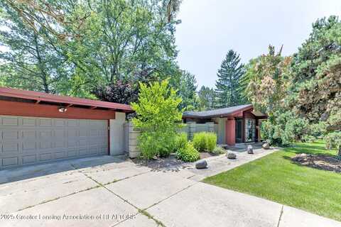 4335 Woodhaven Drive, Lansing, MI 48917