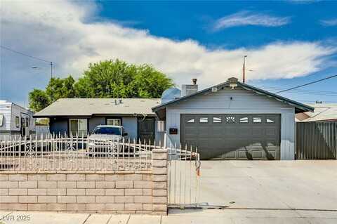 2901 Scarlet Oak Avenue, Las Vegas, NV 89104
