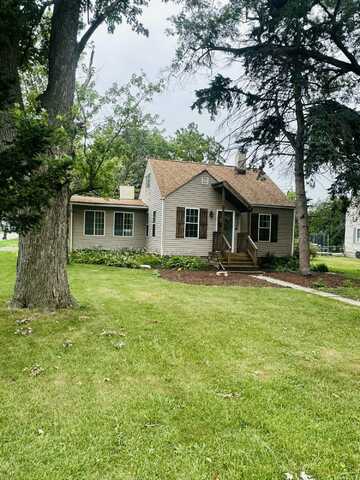 8124 Rutledge Street, Merrillville, IN 46410