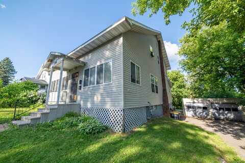 324 LENNOX ST, Rhinelander, WI 54501