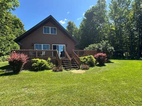 10137 EAST SHORE RD, Marenisco, MI 49947