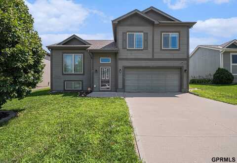5327 S 195th Street, Omaha, NE 68135
