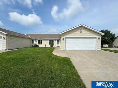 5559 N 26th Plaza, Lincoln, NE 68521