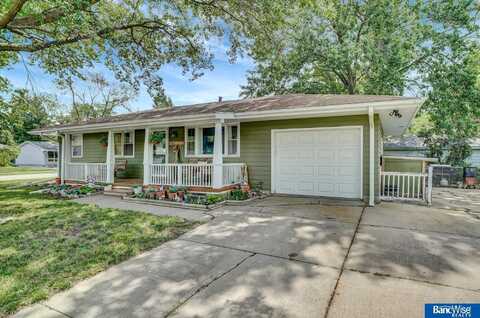 5331 Aylesworth Avenue, Lincoln, NE 68504