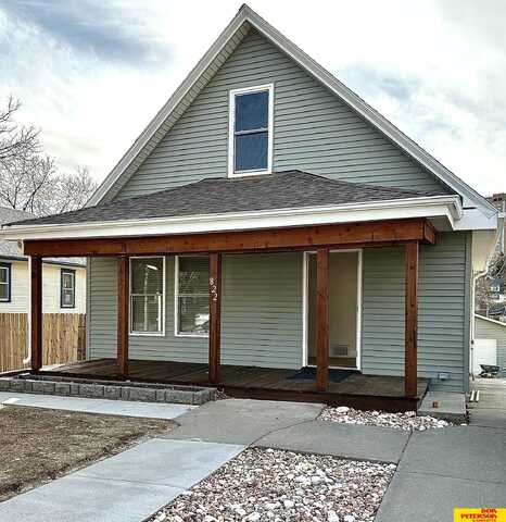 822 S 49th Street, Omaha, NE 68106