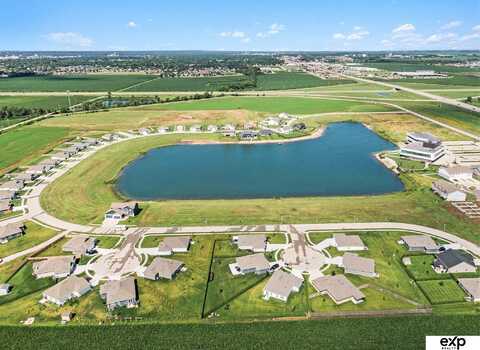 1935 Aaron Way, Fremont, NE 68028