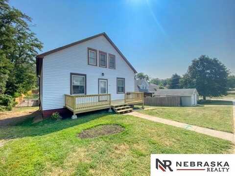 1915 S 6th Street, Omaha, NE 68108
