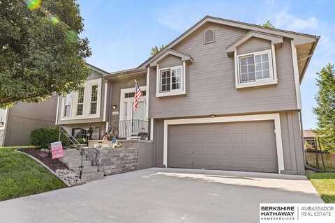 8461 Baker Street, Omaha, NE 68122