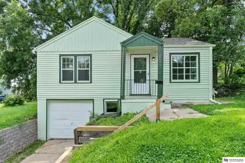 4051 Pratt Street, Omaha, NE 68111