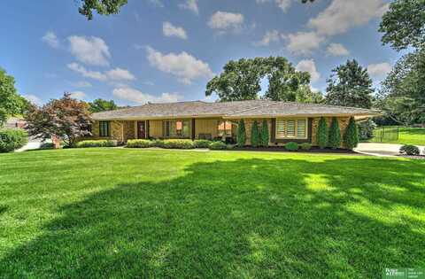 1215 N 101st Circle, Omaha, NE 68114