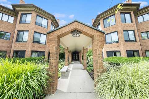 2115 Nature Cove Court, Ann Arbor, MI 48104
