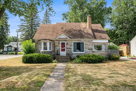 654 E Central Avenue, Zeeland, MI 49464