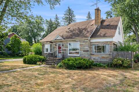 654 E Central Avenue, Zeeland, MI 49464
