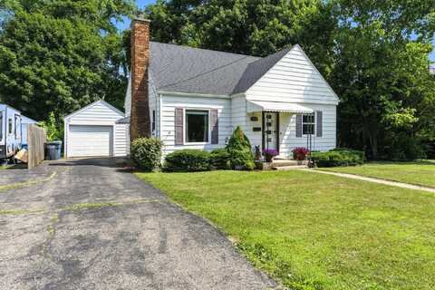 1515 Cambridge Drive, Kalamazoo, MI 49001