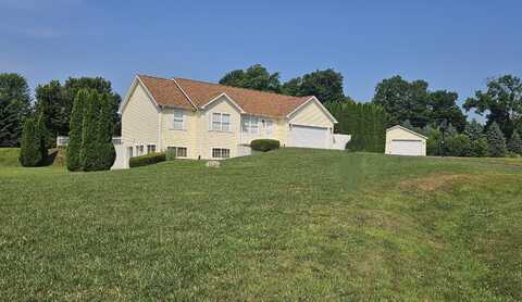7969 Lancaster Lane, East Leroy, MI 49051